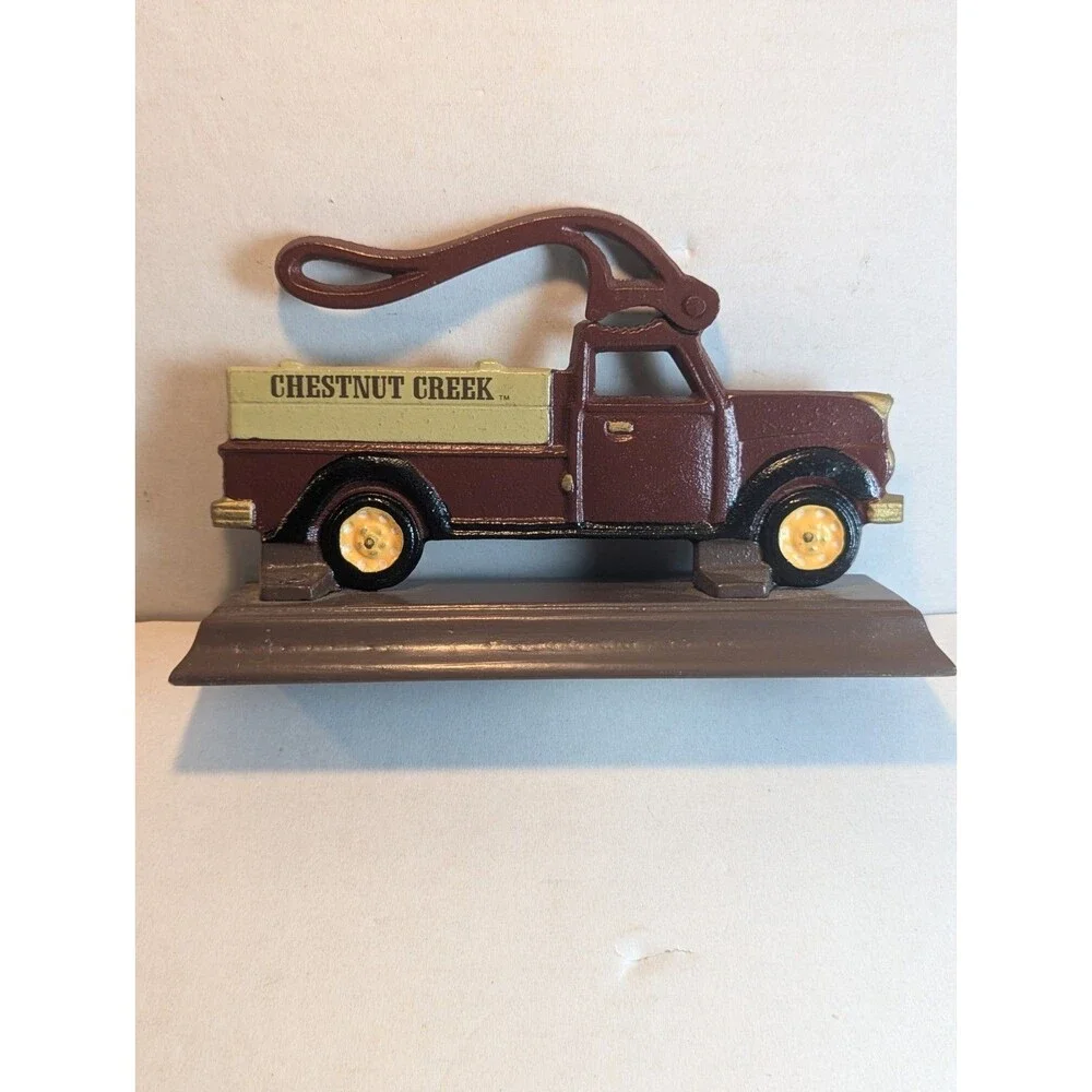 VTG Chestnut Creek Nut Cracker Cast Iron Old Truck Houston Harvest EUC